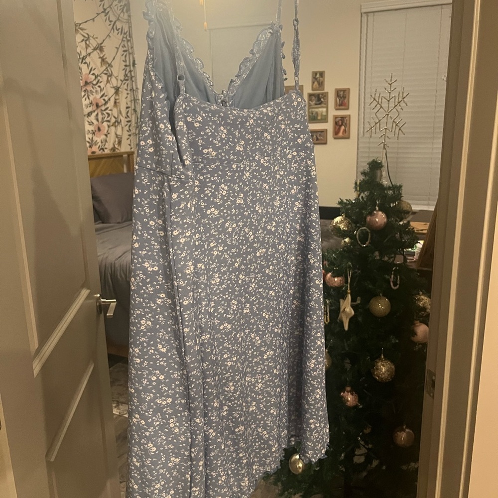 Floral Blue Dress - Picture 4 of 6
